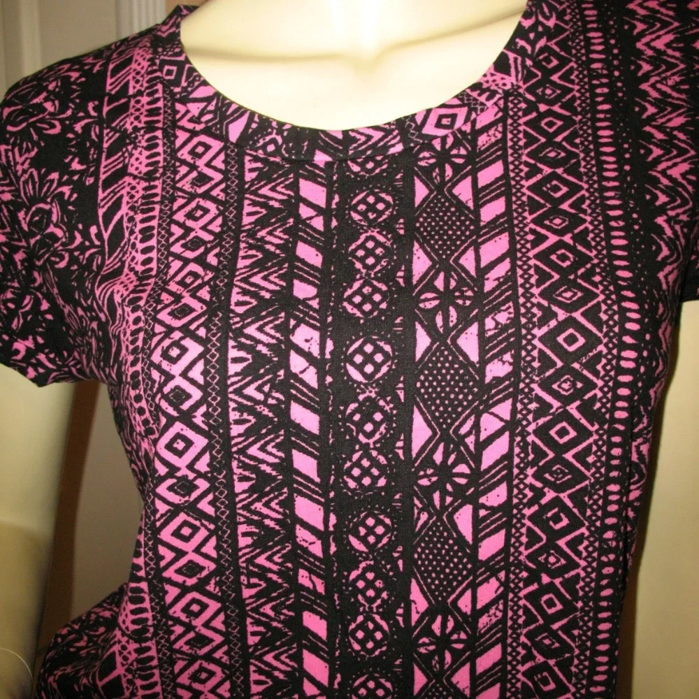 Y2K New Womens Crop Top sz Small High-Low Aztec Print Tribal Pattern Pink Black - Picture 5 of 7